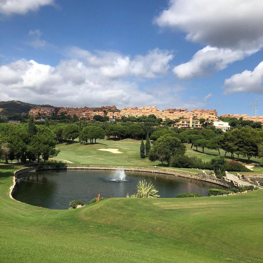 Ample Luxury Apart Fancy Marbella Golf & Padel Bagian luar foto