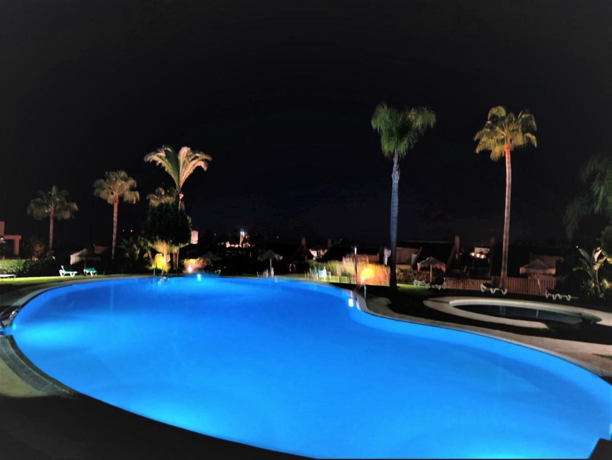Ample Luxury Apart Fancy Marbella Golf & Padel Bagian luar foto