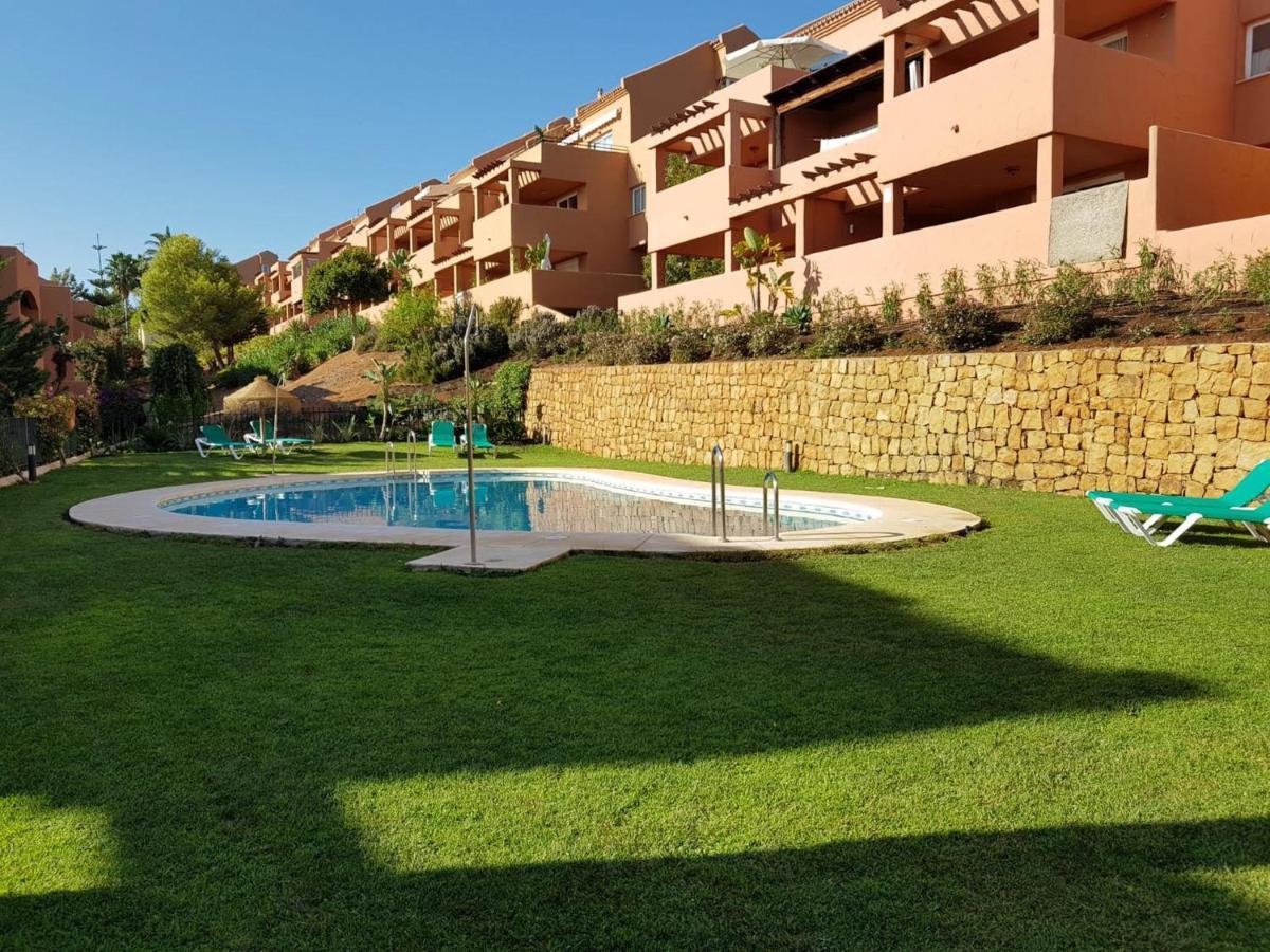 Ample Luxury Apart Fancy Marbella Golf & Padel Bagian luar foto