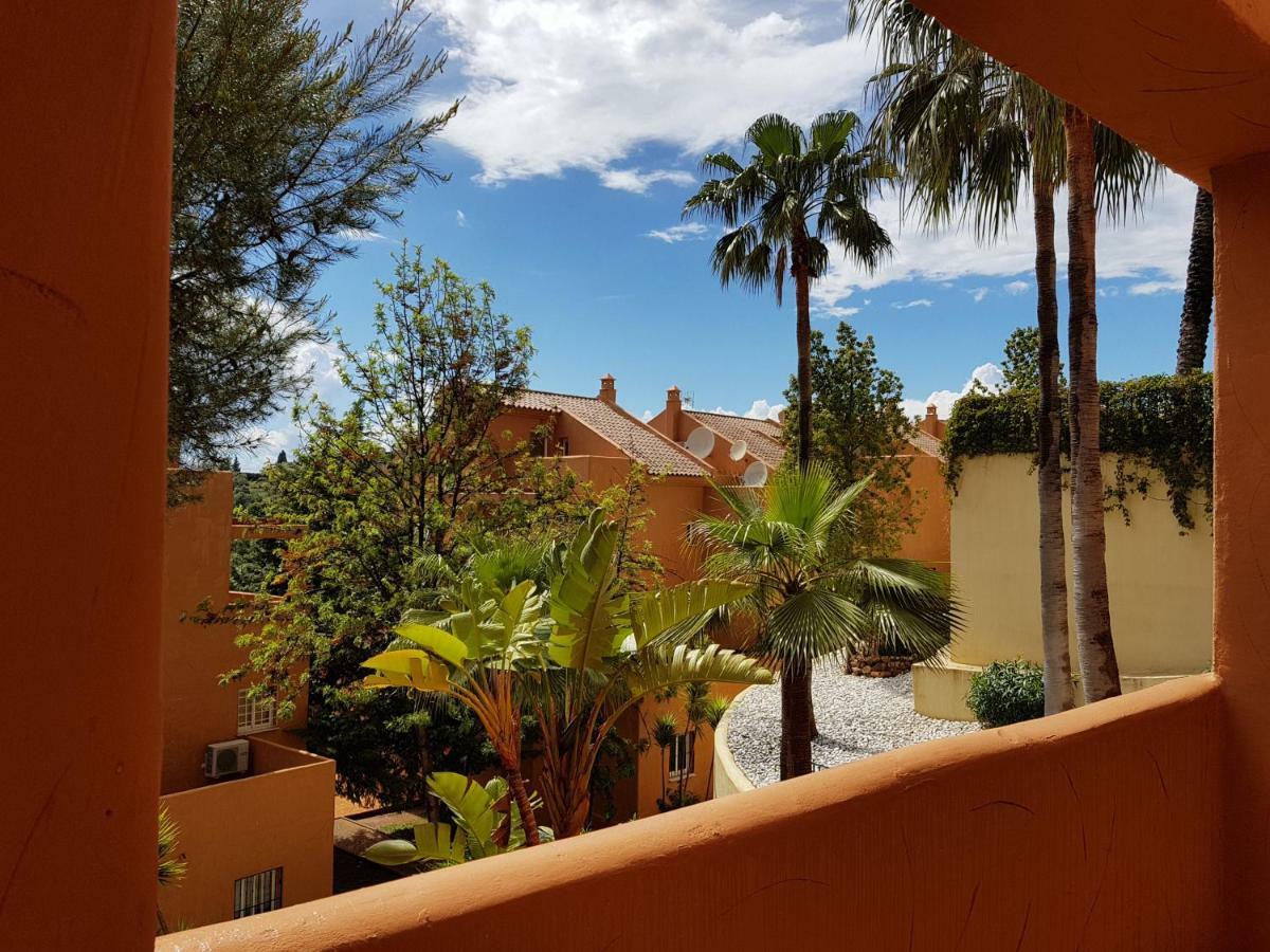 Ample Luxury Apart Fancy Marbella Golf & Padel Bagian luar foto