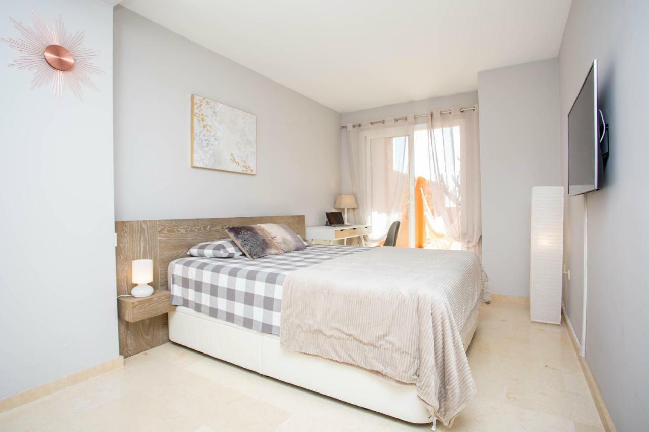 Ample Luxury Apart Fancy Marbella Golf & Padel Bagian luar foto