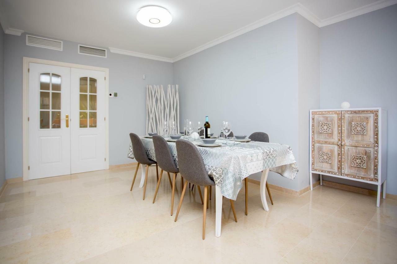 Ample Luxury Apart Fancy Marbella Golf & Padel Bagian luar foto
