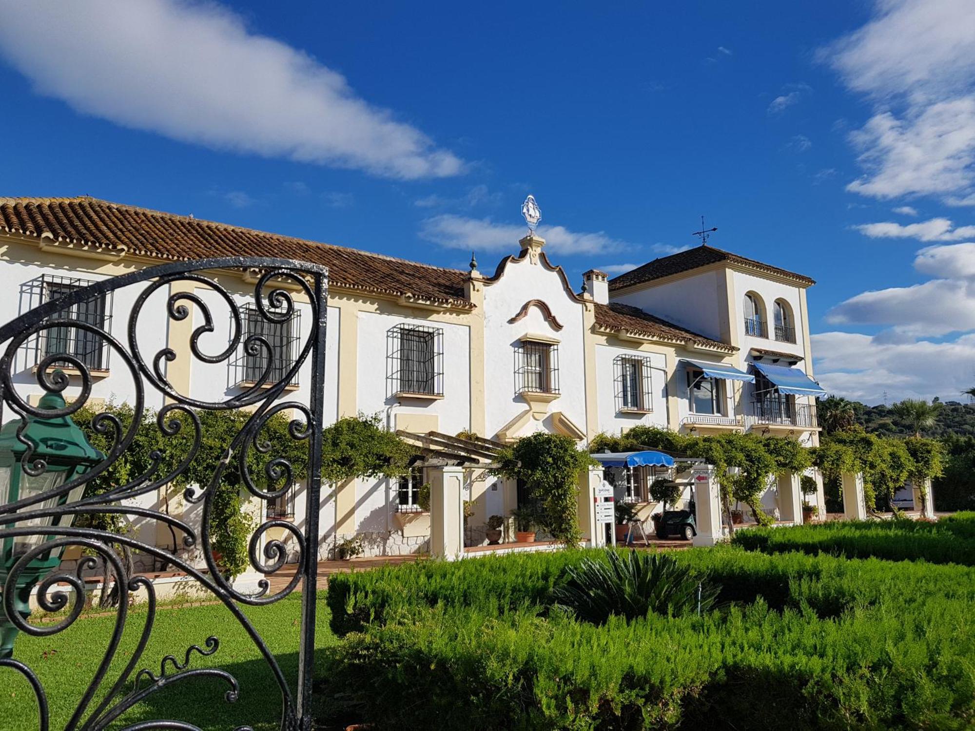 Ample Luxury Apart Fancy Marbella Golf & Padel Bagian luar foto