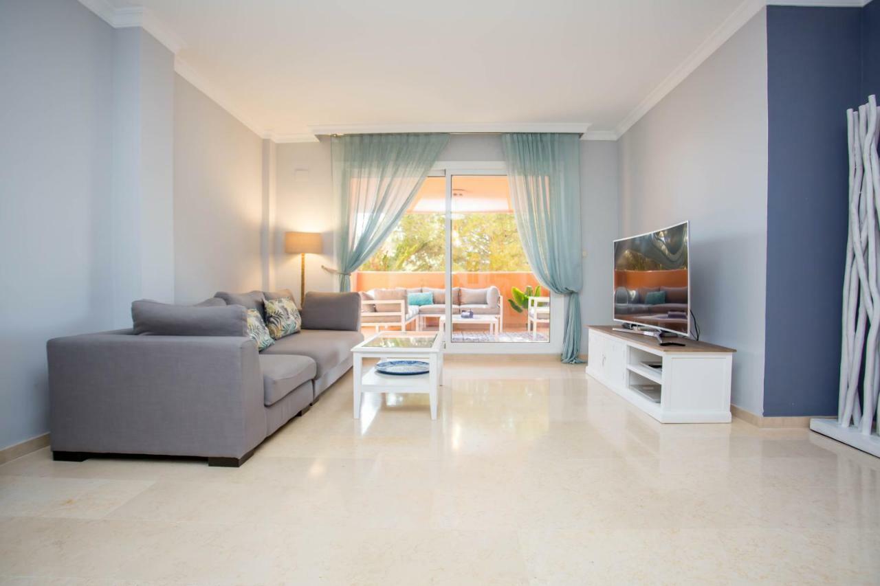 Ample Luxury Apart Fancy Marbella Golf & Padel Bagian luar foto