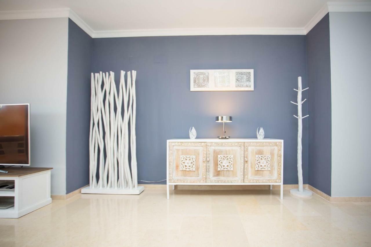 Ample Luxury Apart Fancy Marbella Golf & Padel Bagian luar foto