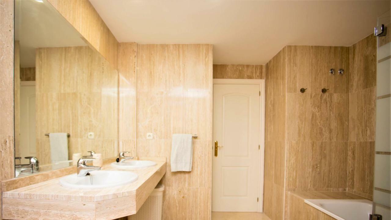 Ample Luxury Apart Fancy Marbella Golf & Padel Bagian luar foto