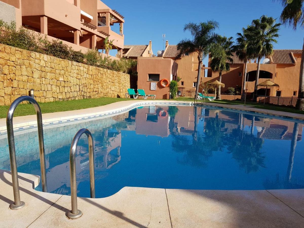 Ample Luxury Apart Fancy Marbella Golf & Padel Bagian luar foto