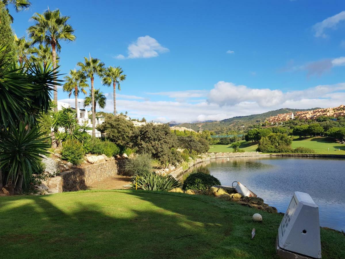 Ample Luxury Apart Fancy Marbella Golf & Padel Bagian luar foto
