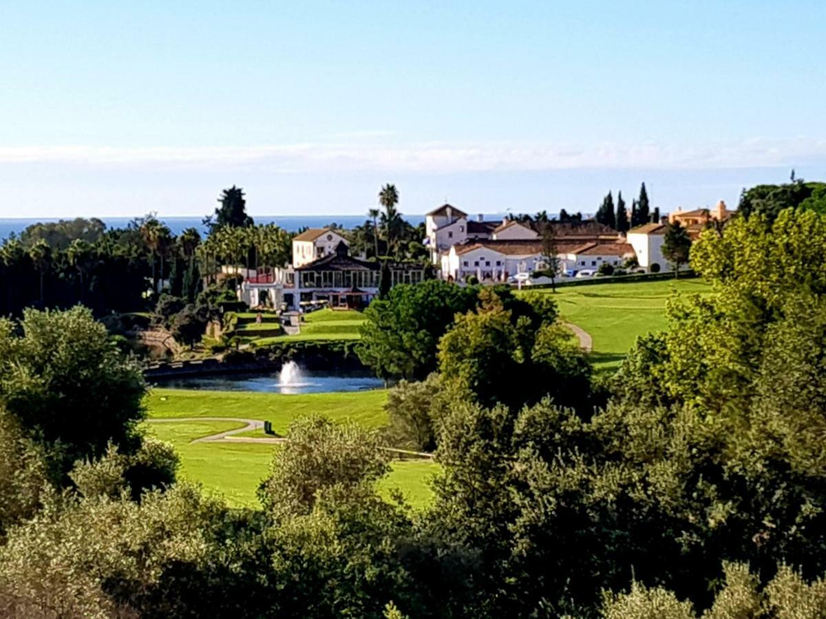 Ample Luxury Apart Fancy Marbella Golf & Padel Bagian luar foto