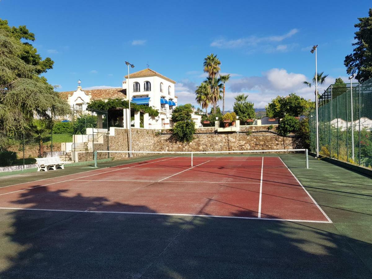 Ample Luxury Apart Fancy Marbella Golf & Padel Bagian luar foto